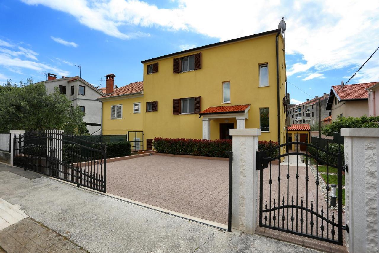 Apartments Ivana - Iva Zadar Ngoại thất bức ảnh