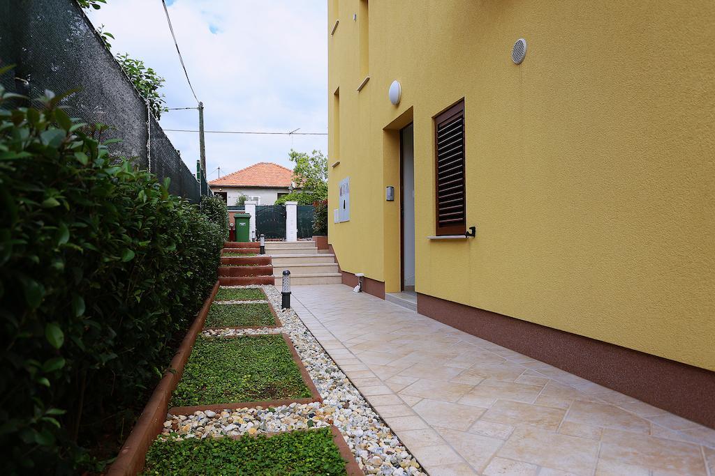 Apartments Ivana - Iva Zadar Ngoại thất bức ảnh