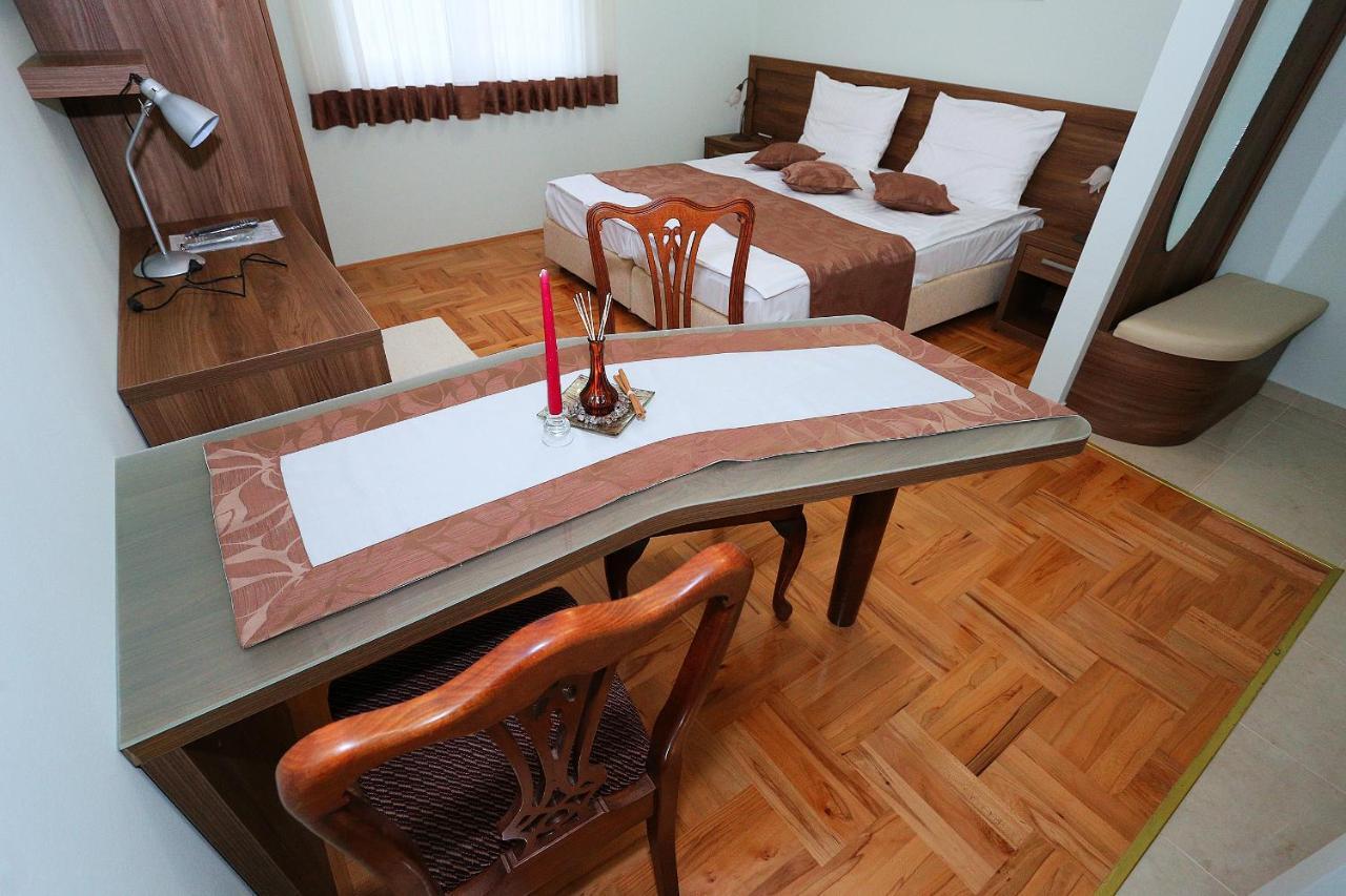 Apartments Ivana - Iva Zadar Ngoại thất bức ảnh